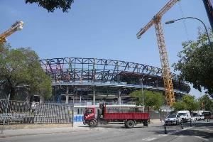 世体：巴萨可能留在临时主场弥补门票收入，预计11月再重返诺坎普