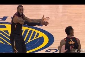 JR: 我知道老詹还在生我气 虽然我没叫暂停但这不影响你是GOAT