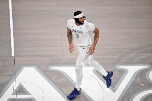 队记：老板要求提供医疗数据确认浓眉拉伤不会加重 才会批准复出